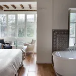 Seis Leguas Inn