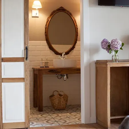 Seis Leguas 3* Ríocorvo