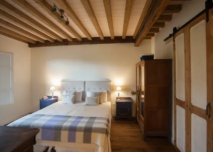 Seis Leguas 3* Ríocorvo