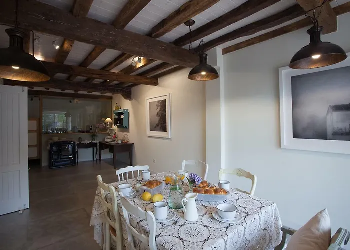 Seis Leguas 3* Ríocorvo